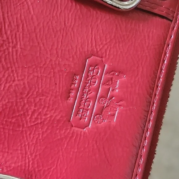 COACH RED PATENT LEATHER Zip Around Wallet- Rare - Picture 9 of 13
